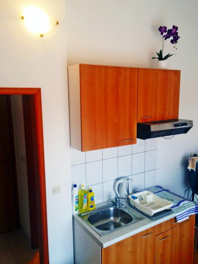 Apartments Eugen Pedisic Turanj Eksteriør bilde